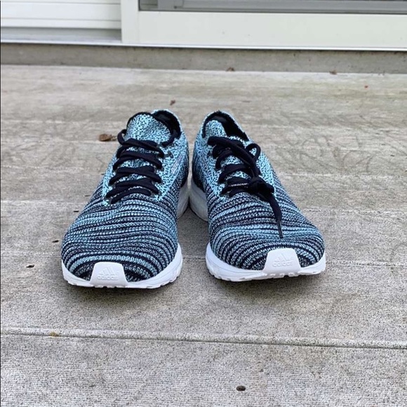 Adidas Ultraboost LTD Parley - Picture 3 of 5